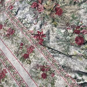 APRIL CORNELL Merry Antique Red Pink Holiday Tablecloth 64"round Christmas Flaw